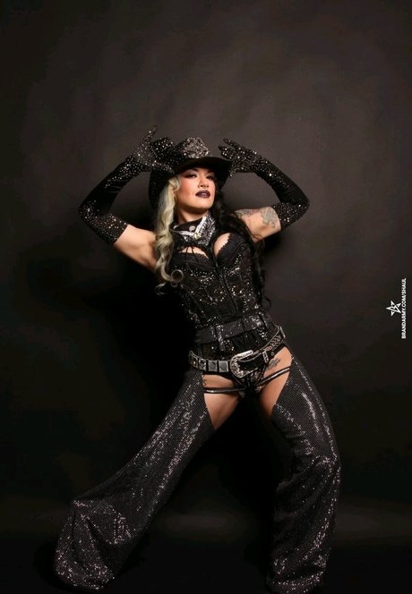Shaul Guerrero アダルトモデル 画像