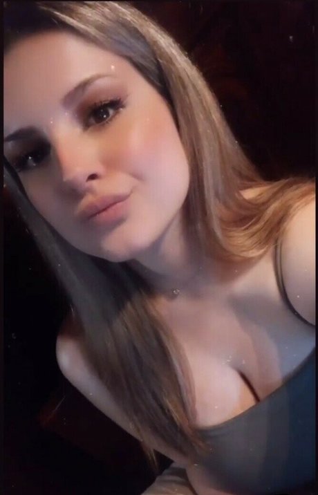 Theodwra Drinia 裸モデル 写真