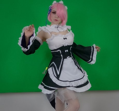 Egilea ASMR ポルノスター 写真