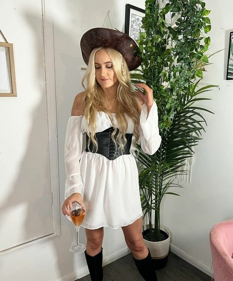 Ellierose Kelly ポルノスター セックス 写真