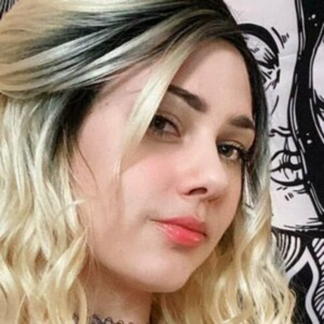 Avari Rain 裸の女優 写真