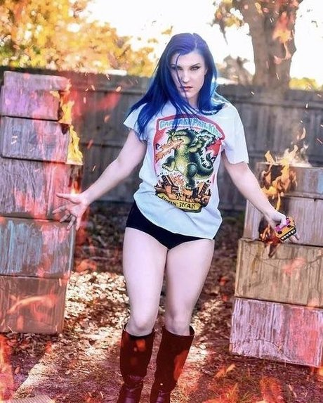 Leva Bates 美しいポルノスター ギャラリー