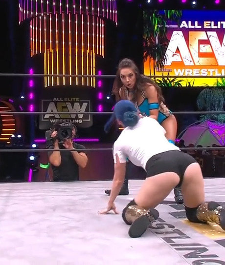 Leva Bates トップモデル ギャラリー