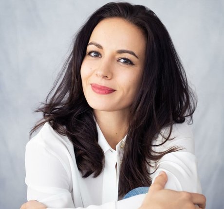 Antonia Desplat 高品質モデル 写真