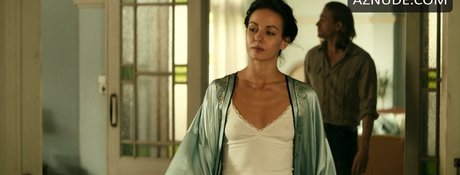 Antonia Desplat ポルノスター 裸 アーカイブ