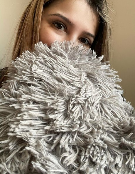 Zara Zahir トップポルノスター ギャラリー