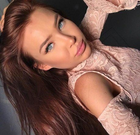 Ana Walczak ホットなポルノスター アーカイブ