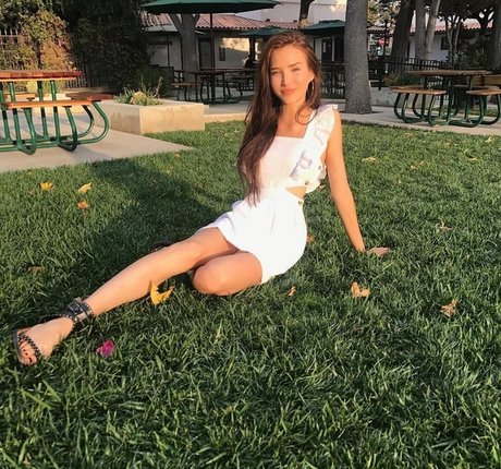 Ana Walczak 無料女優 アーカイブ