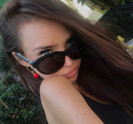 Ana Walczak 美しいスター 写真