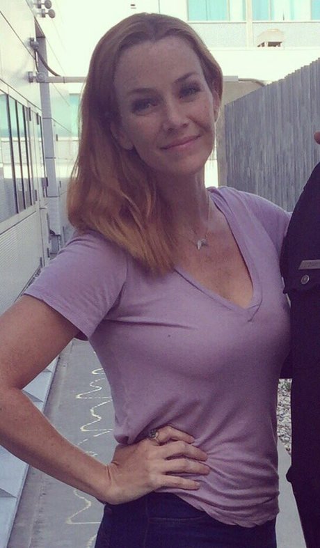 Annie Wersching エロティックなポルノスター 画像