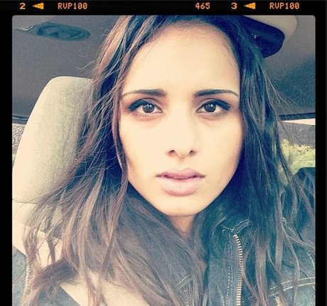 Aparna Brielle ヌードモデル 画像