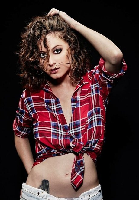 Yael Gayaa アートモデル 画像