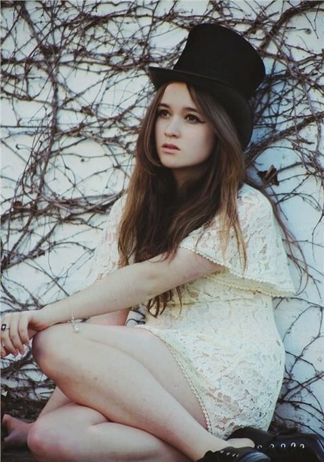 Alice Allegra Englert ホットスター 画像