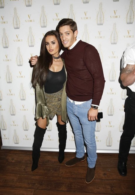 Amber Davies ポルノスター アート 写真