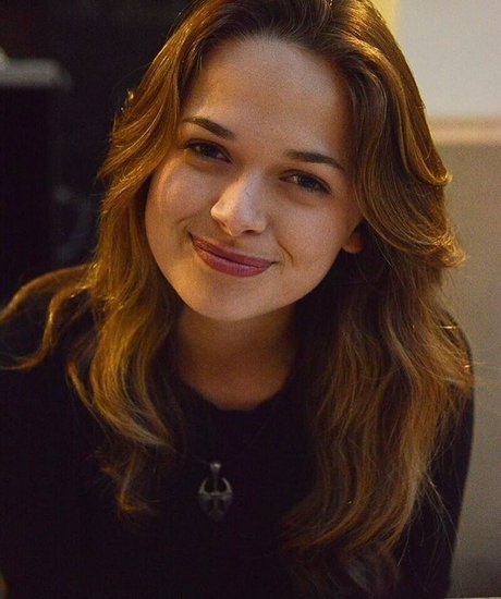 Alyssa Jirrels 美しいスター 写真