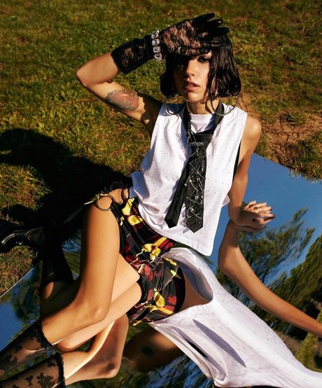 Zeynep Bastik ポルノスター 写真
