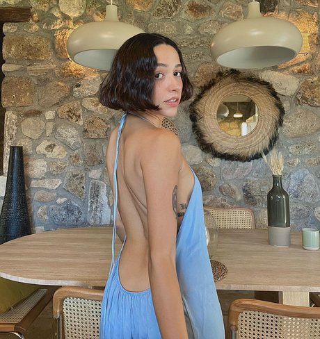 Zeynep Bastik 最高のモデル 写真