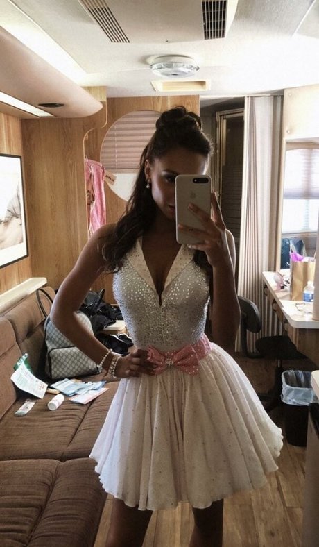 Alexis Rene Glabach 美しいスター 写真