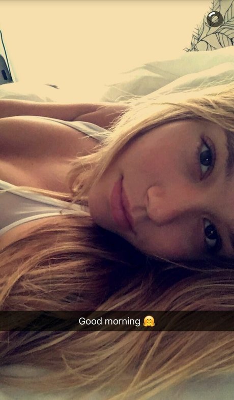 Alexis Rene Glabach 独占スター 画像