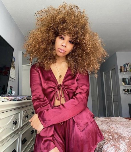 kieraplease ヌードモデル 写真