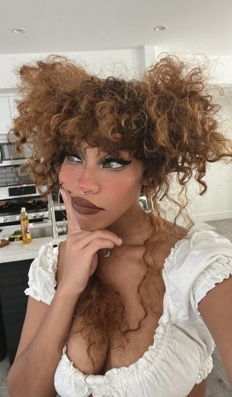 kieraplease 最高のモデル 画像