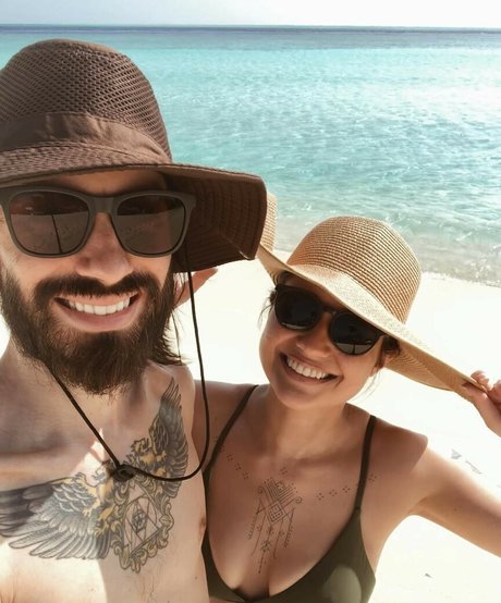 Ana Gutierrez 裸の女優 写真