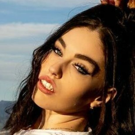 Elizabeth Rudy ポルノモデル 写真