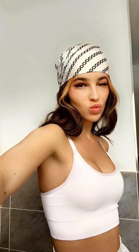 美しいアジア人OnlyFans ホット裸 ギャラリー