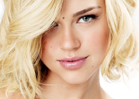 Adrianne Palicki アダルトスター 画像