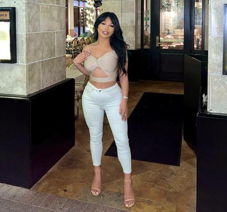 Jaslyn Lee セクシー女優 写真