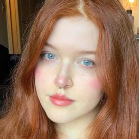verysoftrobot アダルト女優 写真