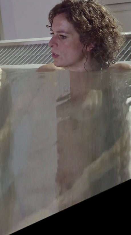 Alex Polizzi 美しい女優 写真