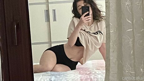 Cansu Cakal ポルノスター 独占 画像