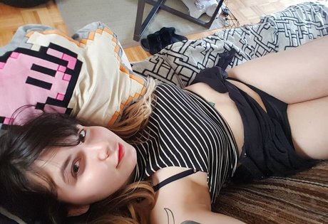 Erika Szabo 高品質のポルノスター 写真