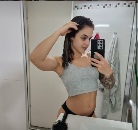 daniellashoot ヌード女優 写真