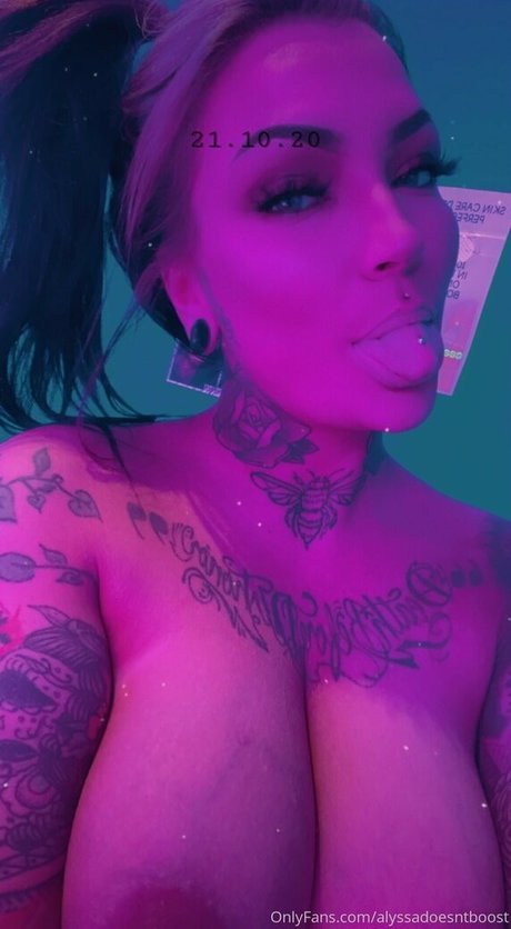 Alyssadoesntboost かわいいスター 画像