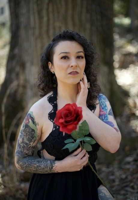 LadyDevann エロティックモデル 写真