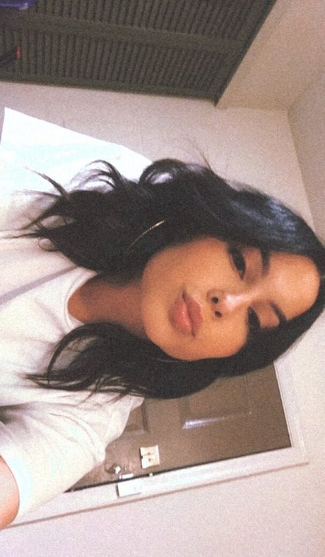 Alejandramariaxo セックスモデル 画像