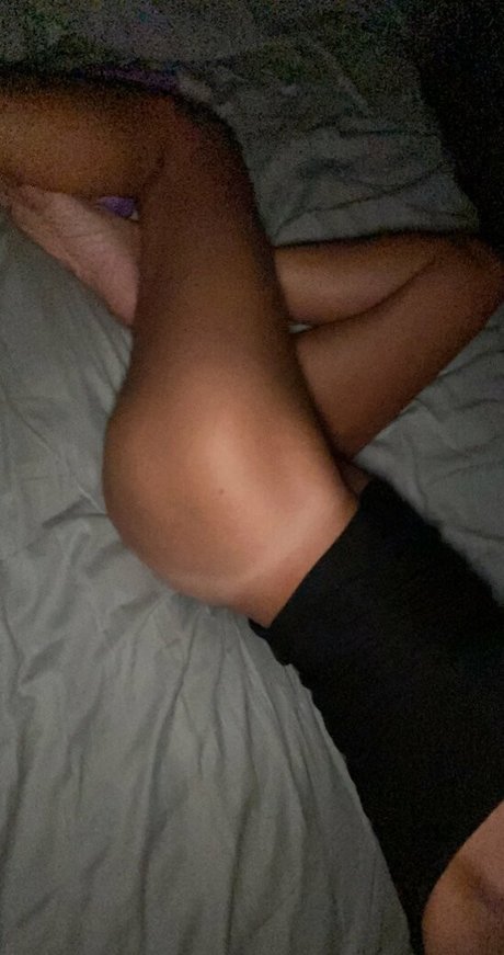 Kissedbyitaly420 エロティックなスター ギャラリー