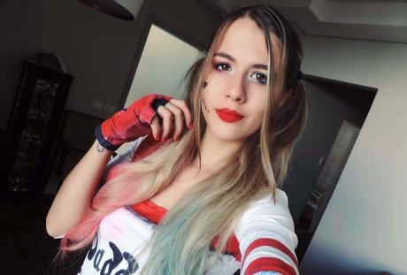 Roberta Pfaff ヌードスター ギャラリー