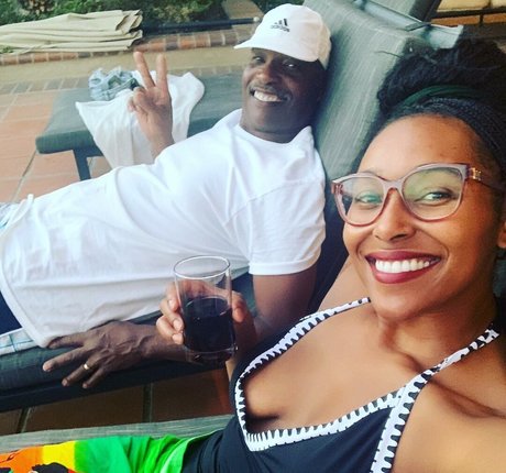 Dr Ebonie Vincent トップ女優 写真