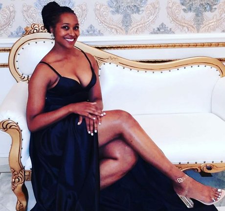 Dr Ebonie Vincent トップスター 写真