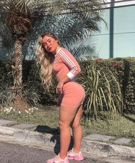 Yasmin Afonso ホットなスター ギャラリー