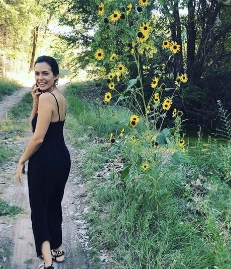 Torrey DeVitto HDスター 写真