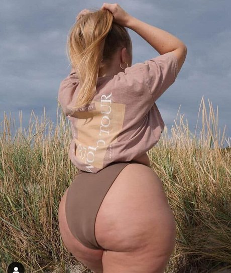 日本のお尻OnlyFans 無料 写真