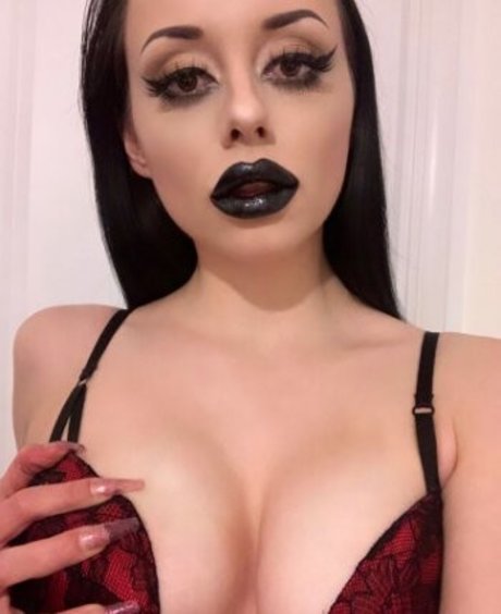 AnalGothSlut ポルノスター アダルト 写真