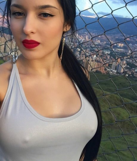 Carolina Tobon セックスモデル 画像