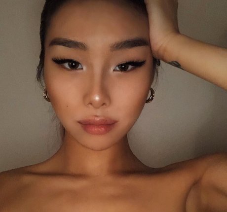 bbymari セクシーモデル 写真