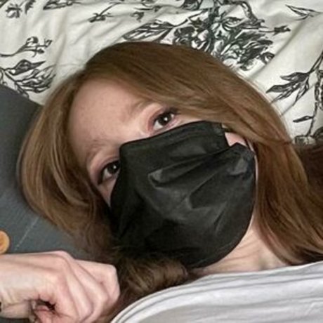 AWintersRoses profile image
