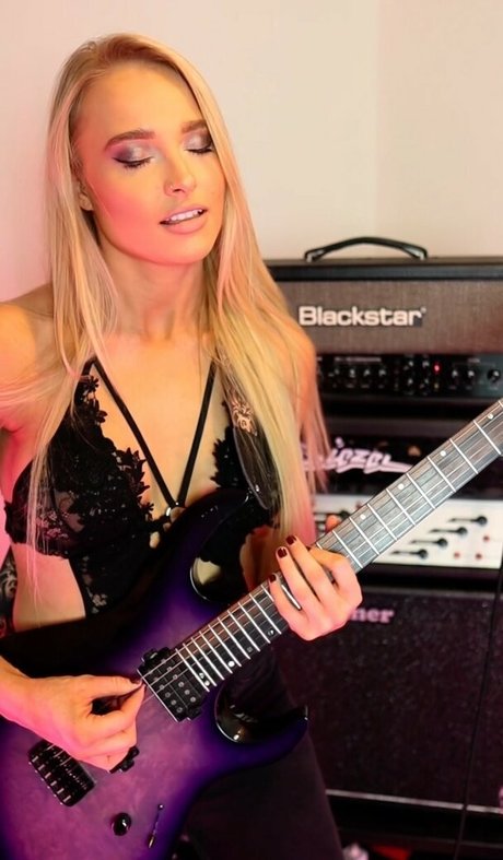 Sophie Lloyd profile image